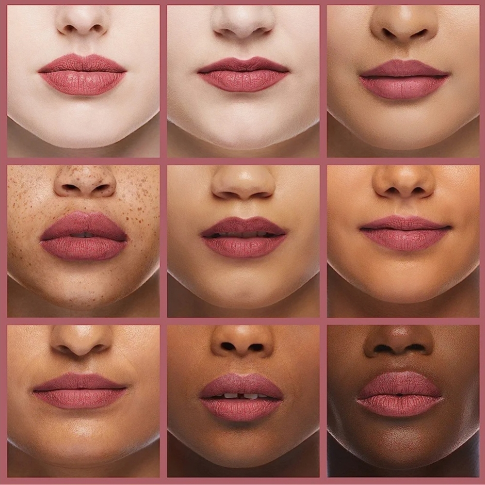 🌺New!!Estee Lauder Rebellious Rose Lipstick - Picture 2 of 3